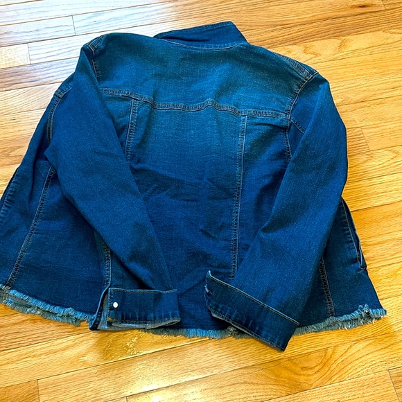 Jean jacket - Picture 3 of 4